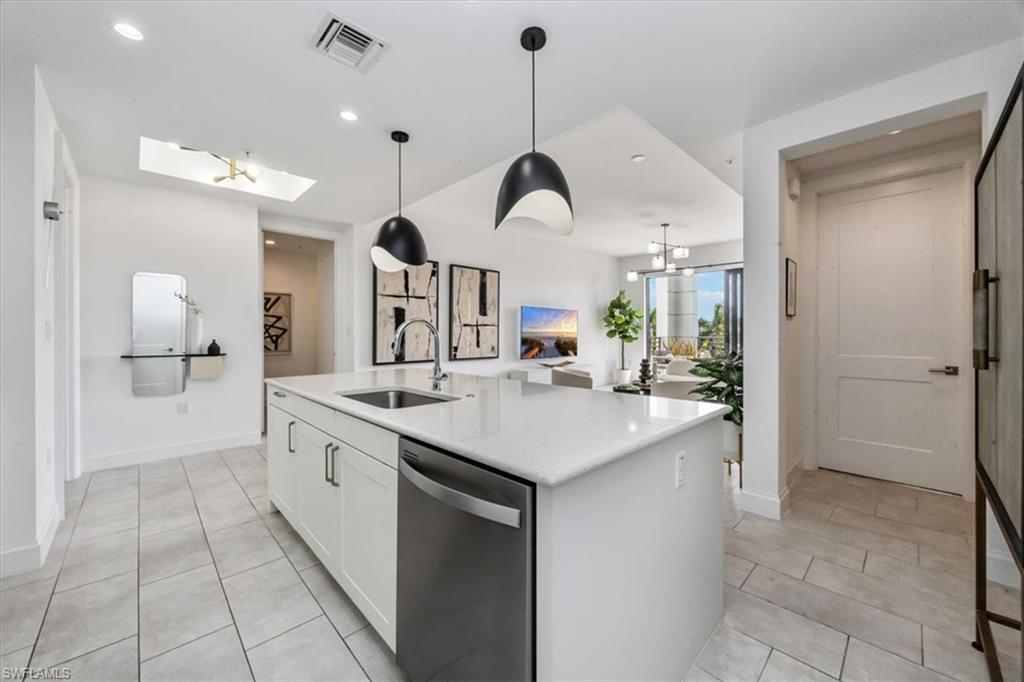 ELEVEN ELEVEN CENTRAL - Residential Lease