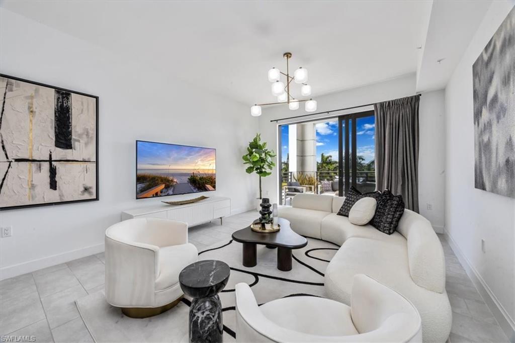 ELEVEN ELEVEN CENTRAL - Residential Lease