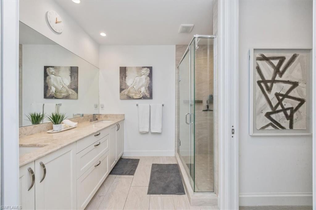 ELEVEN ELEVEN CENTRAL - Residential Lease