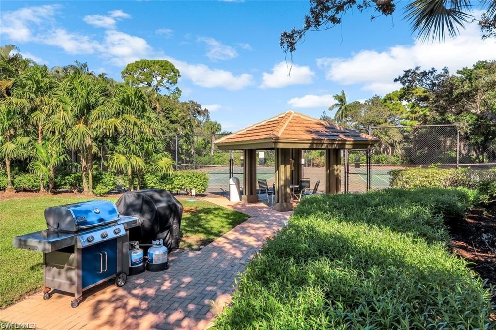 OAKWOOD VILLAS - Residential