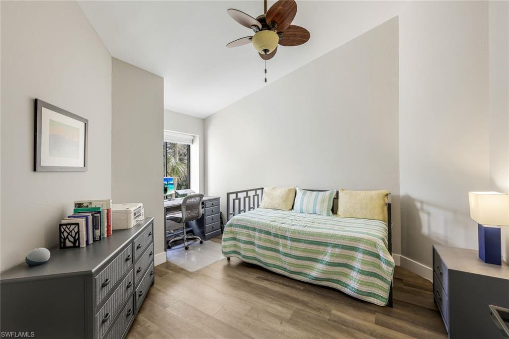 OAKWOOD VILLAS - Residential