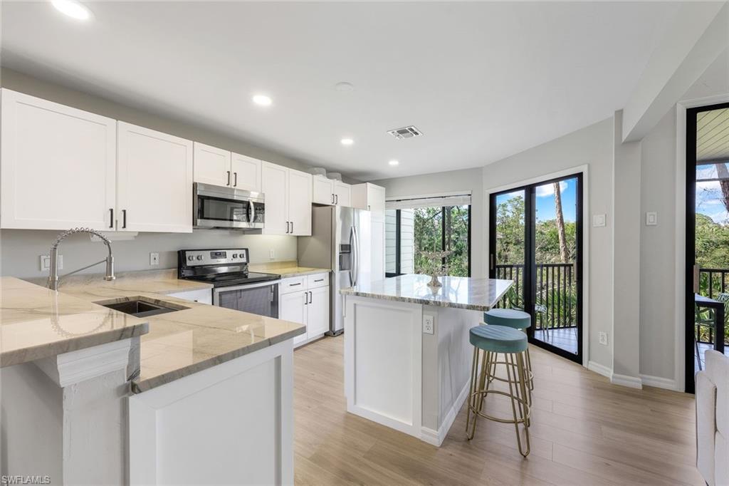 OAKWOOD VILLAS - Residential