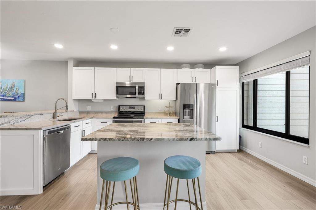 OAKWOOD VILLAS - Residential