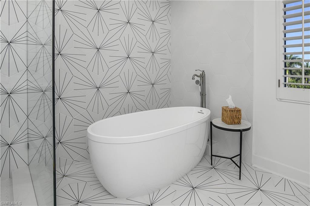 MARQUESA AT BAY COLONY - Residential