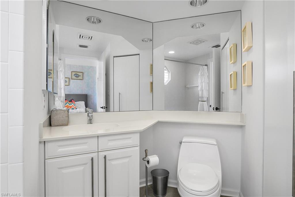 MARQUESA AT BAY COLONY - Residential