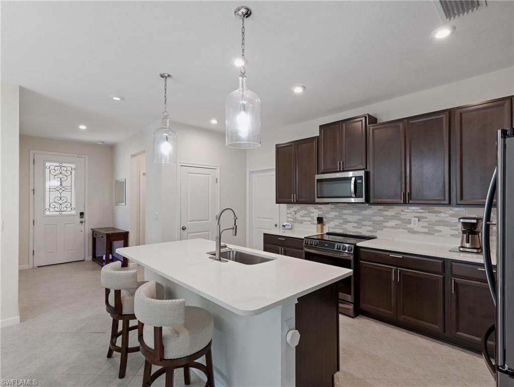 BONAVIE COVE - Residential