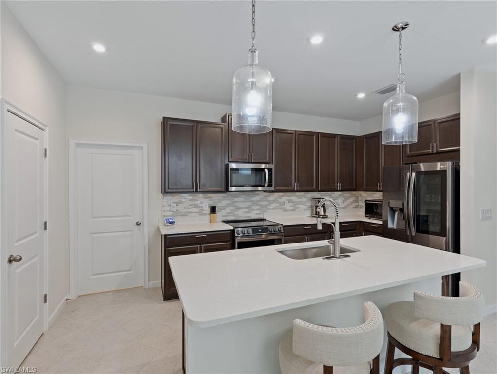 BONAVIE COVE - Residential