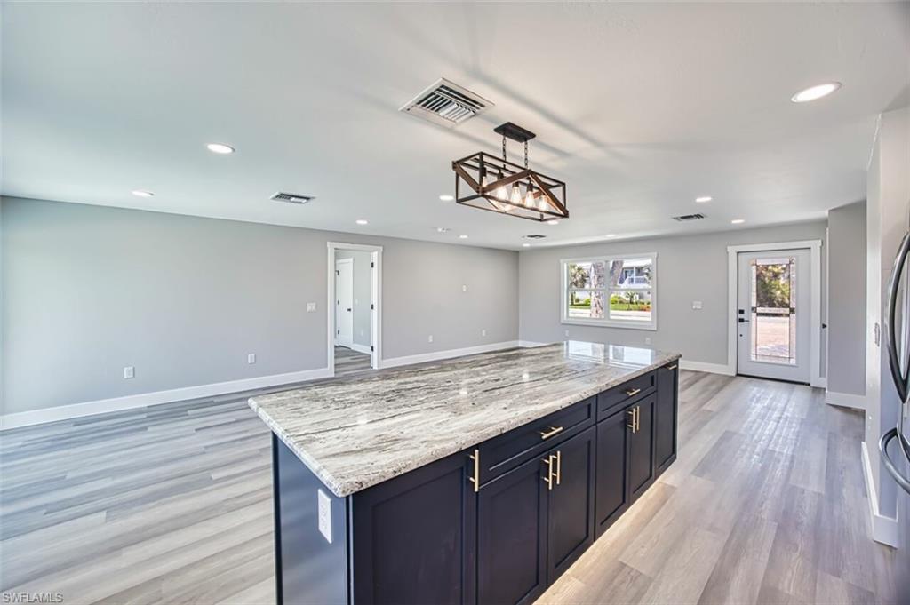 LAKE MUREX - Residential