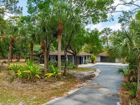 Photo of 6940 Bottlebrush LN, NAPLES, FL 34109 (MLS # 226000192)