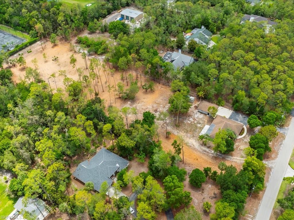 LIVINGSTON WOODS - Residential