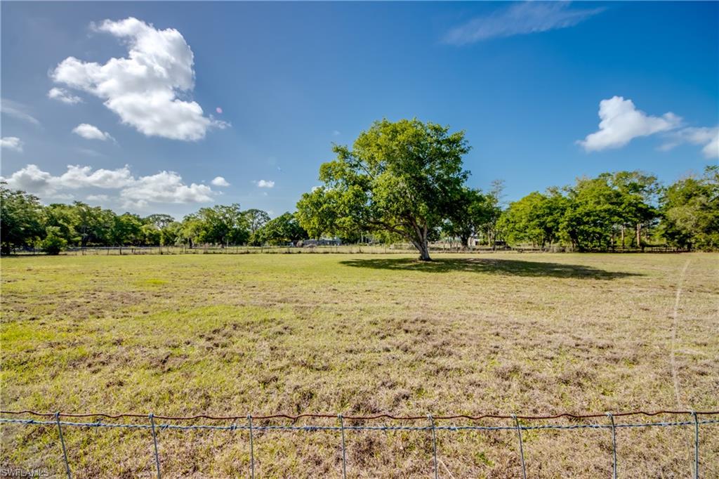 ACREAGE - Residential