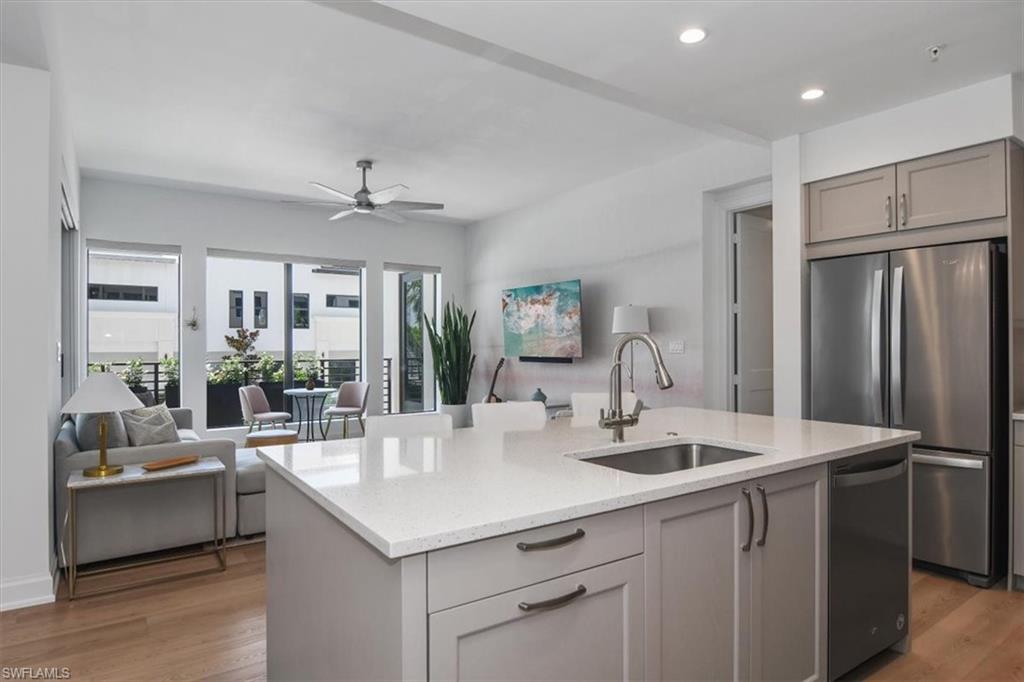 1111 Central AVE 207