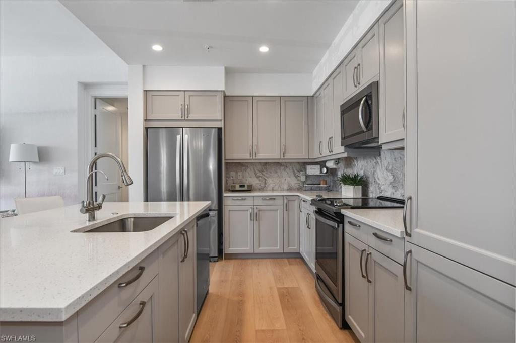 1111 Central AVE 207