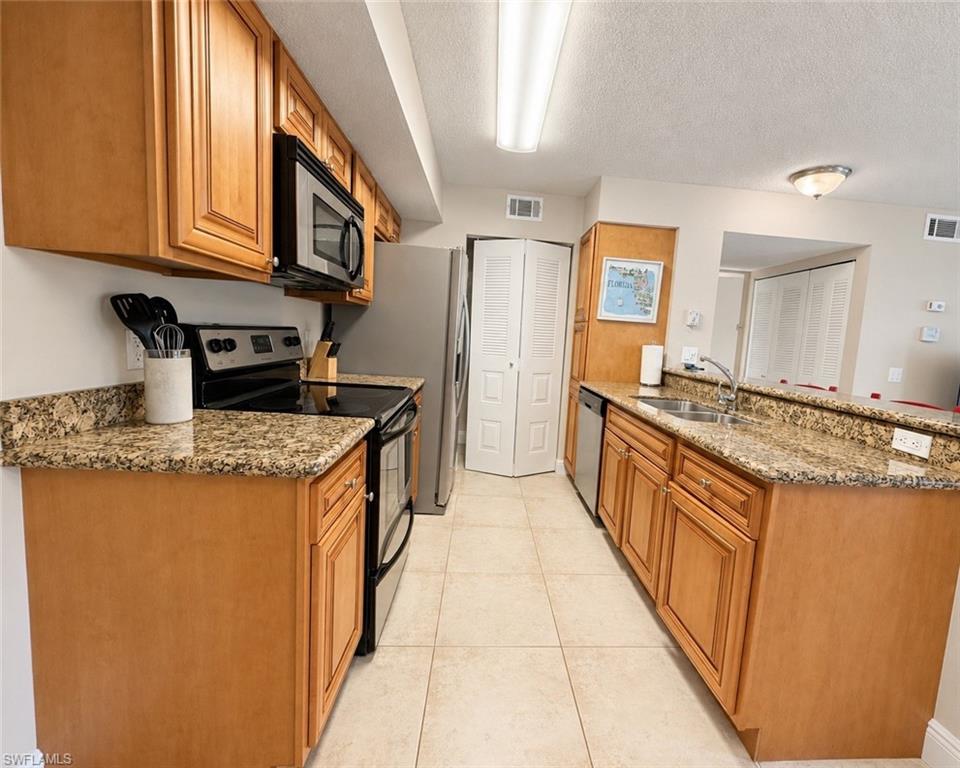 2070 Arbour Walk CIR 3214