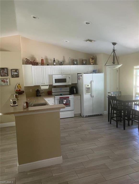 MIRROR LAKES - Residential