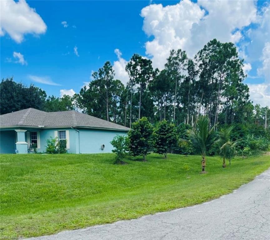 MIRROR LAKES - Residential