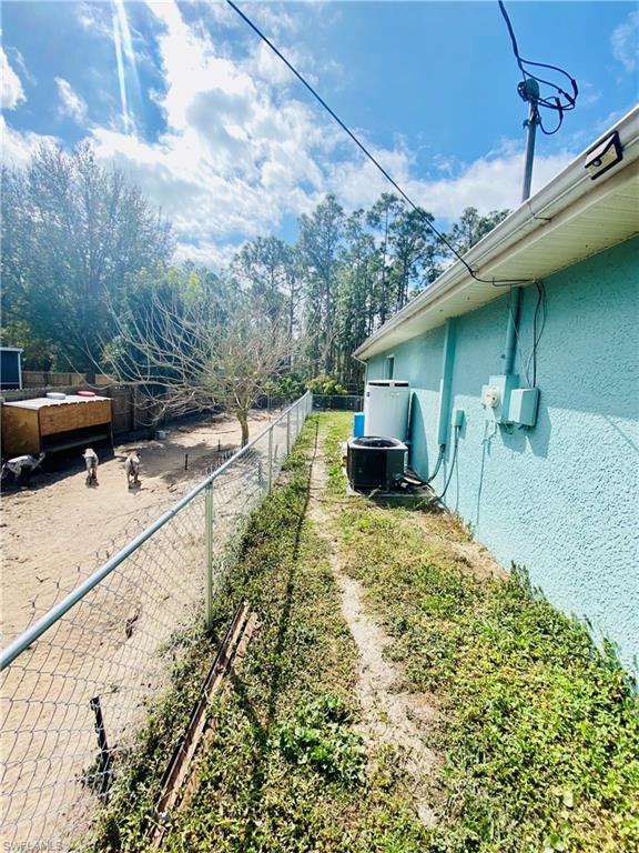 MIRROR LAKES - Residential