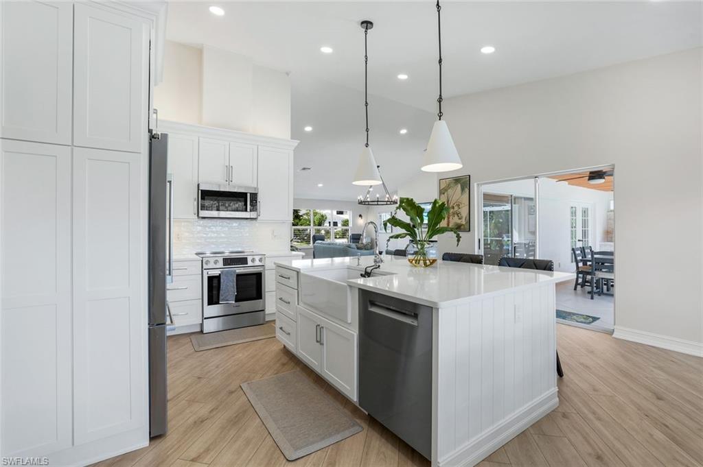 MARCO ISLAND - Residential