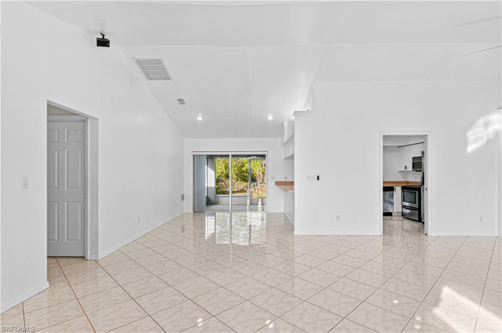 GOLDEN GATE ESTATES - Residential