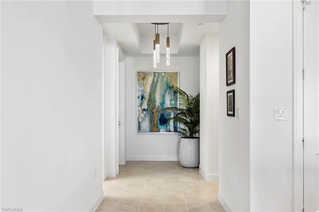 ELEVEN ELEVEN CENTRAL - Residential