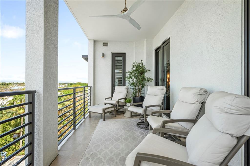 ELEVEN ELEVEN CENTRAL - Residential