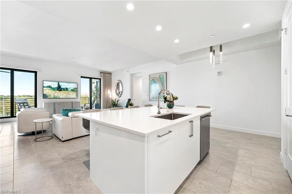 ELEVEN ELEVEN CENTRAL - Residential