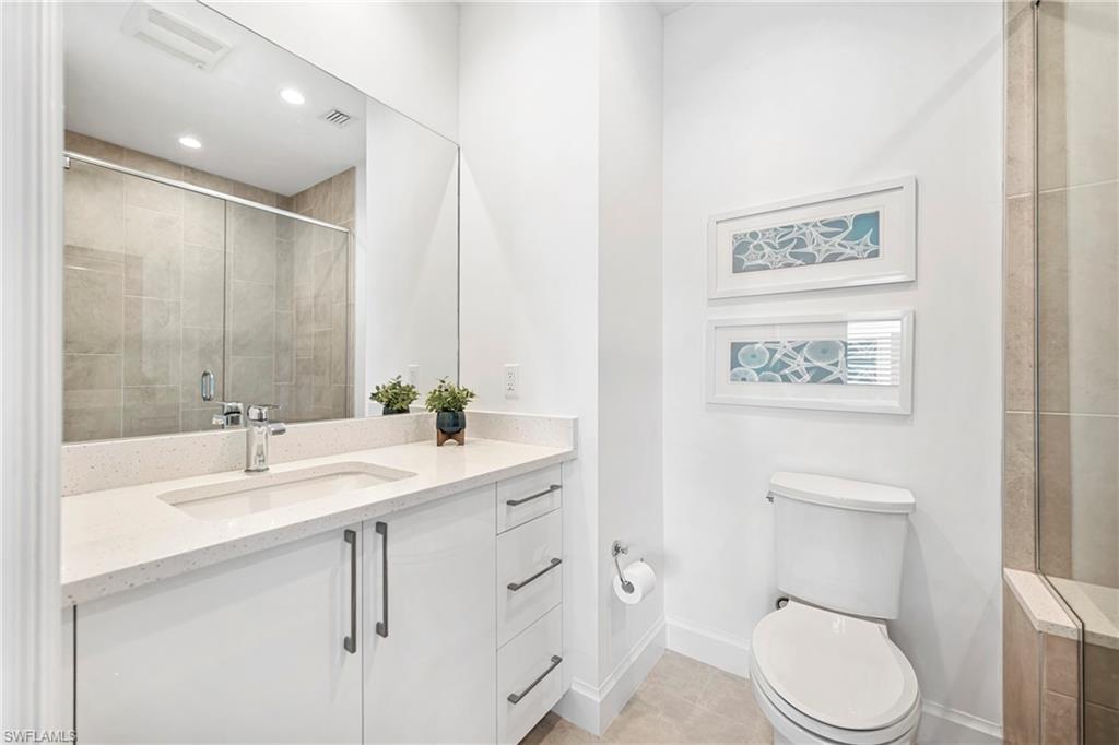 ELEVEN ELEVEN CENTRAL - Residential