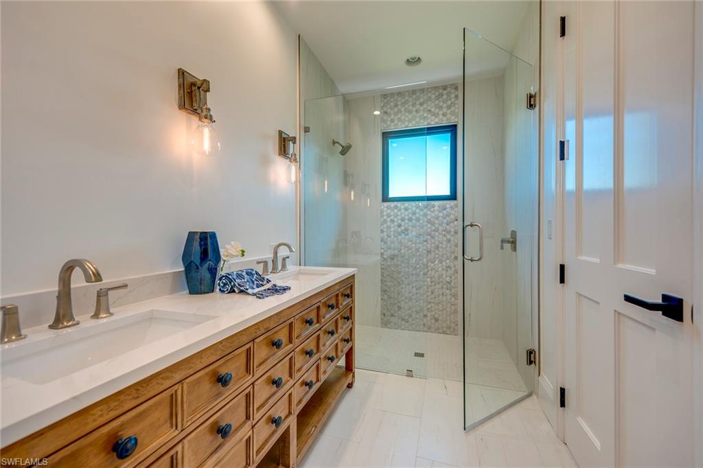 MOORINGS - Residential