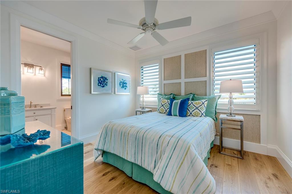 MOORINGS - Residential