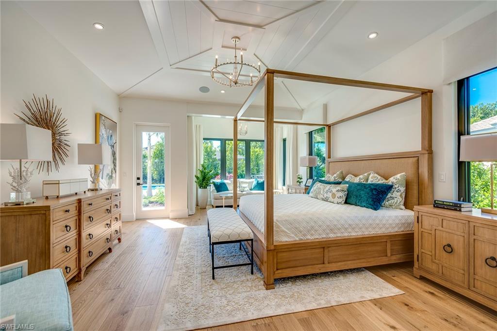 MOORINGS - Residential