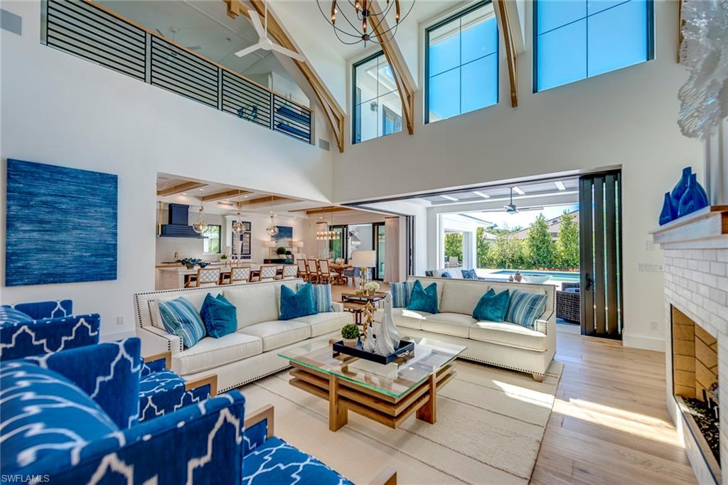 MOORINGS - Residential