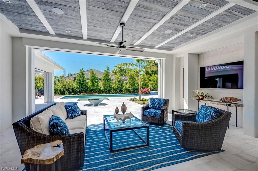 MOORINGS - Residential