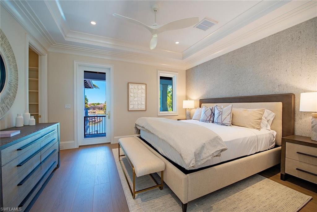 MOORINGS - Residential