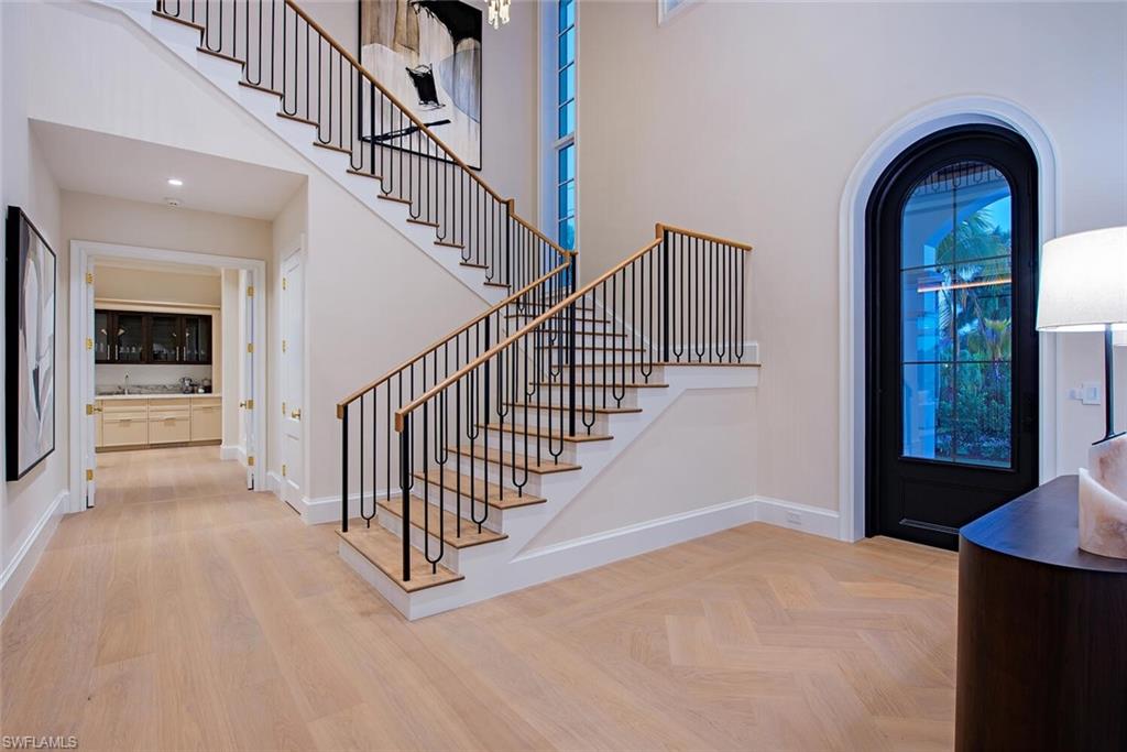 MOORINGS - Residential