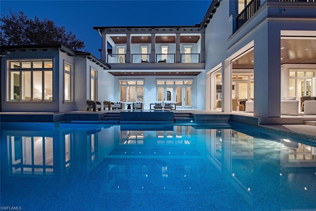 MOORINGS - Residential