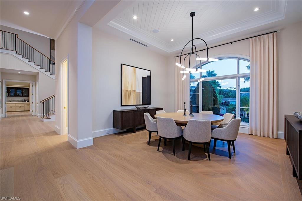 MOORINGS - Residential