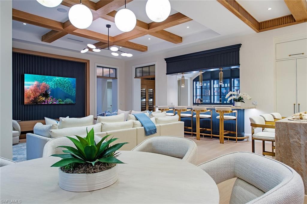 MOORINGS - Residential