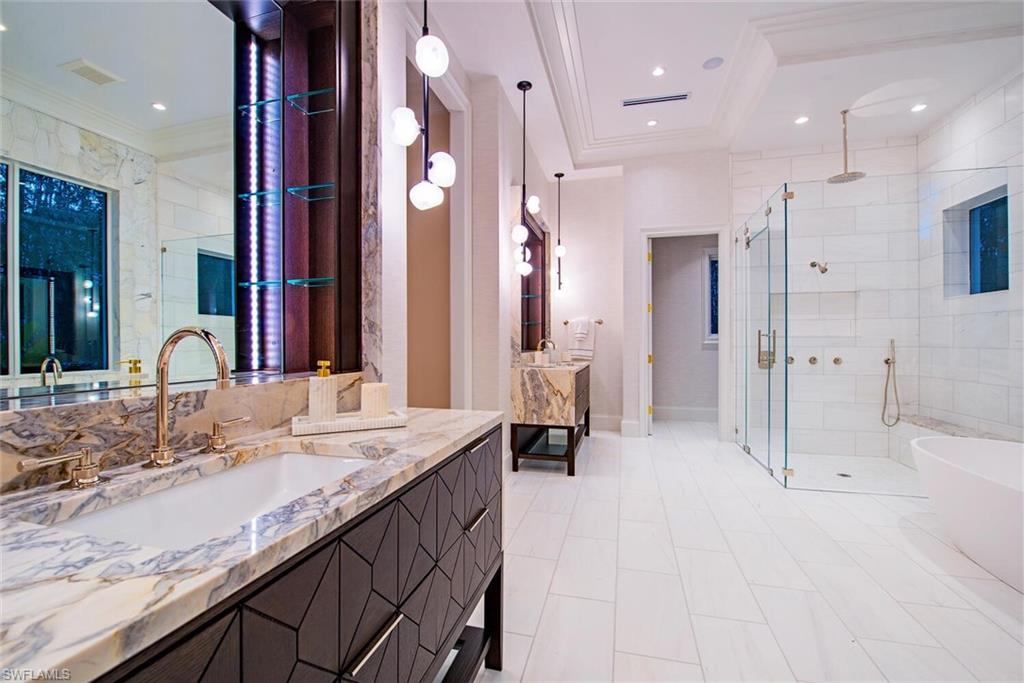 MOORINGS - Residential