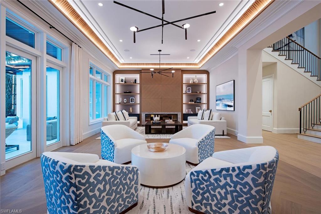 MOORINGS - Residential