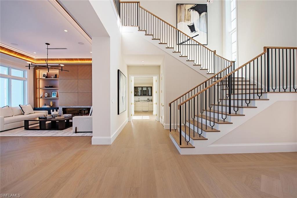 MOORINGS - Residential