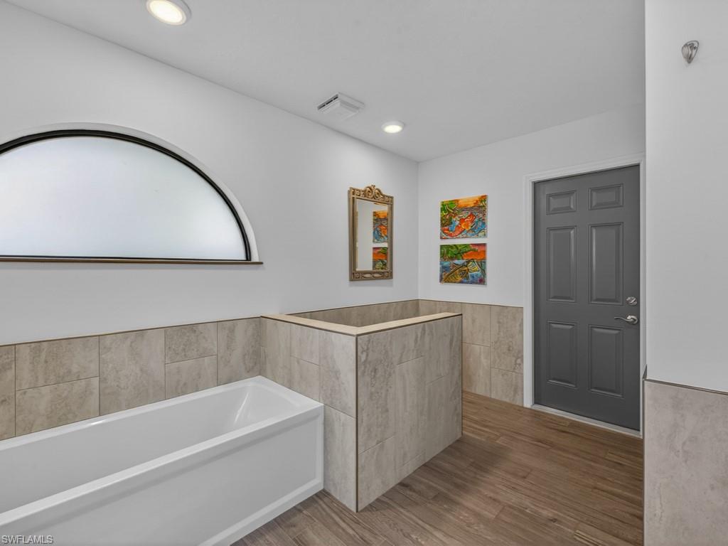 RIVER REACH - Residential