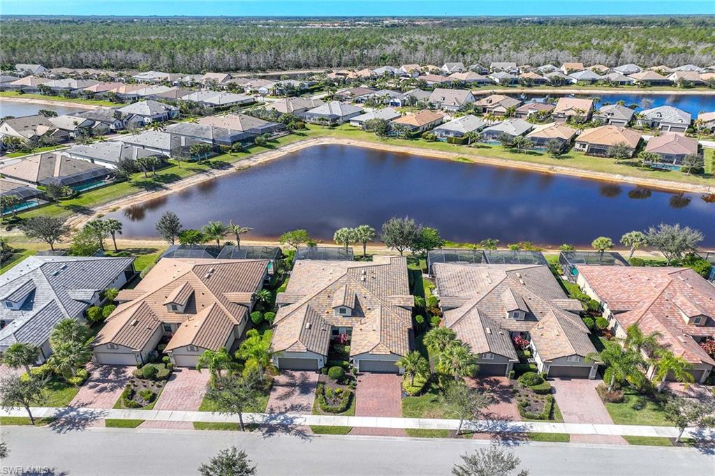 WINDING CYPRESS - Residential