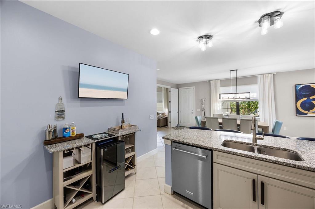 WINDING CYPRESS - Residential