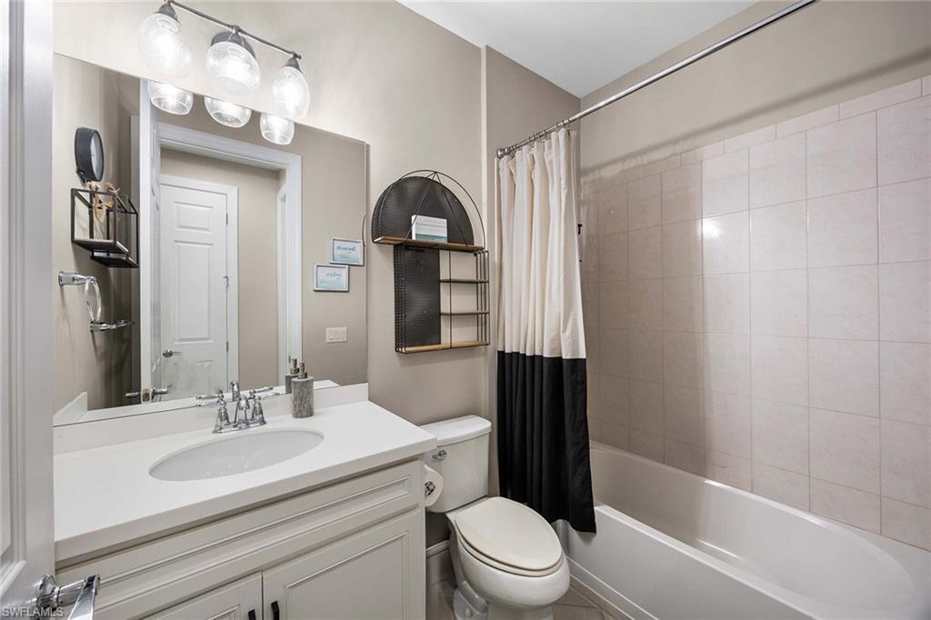 WINDING CYPRESS - Residential