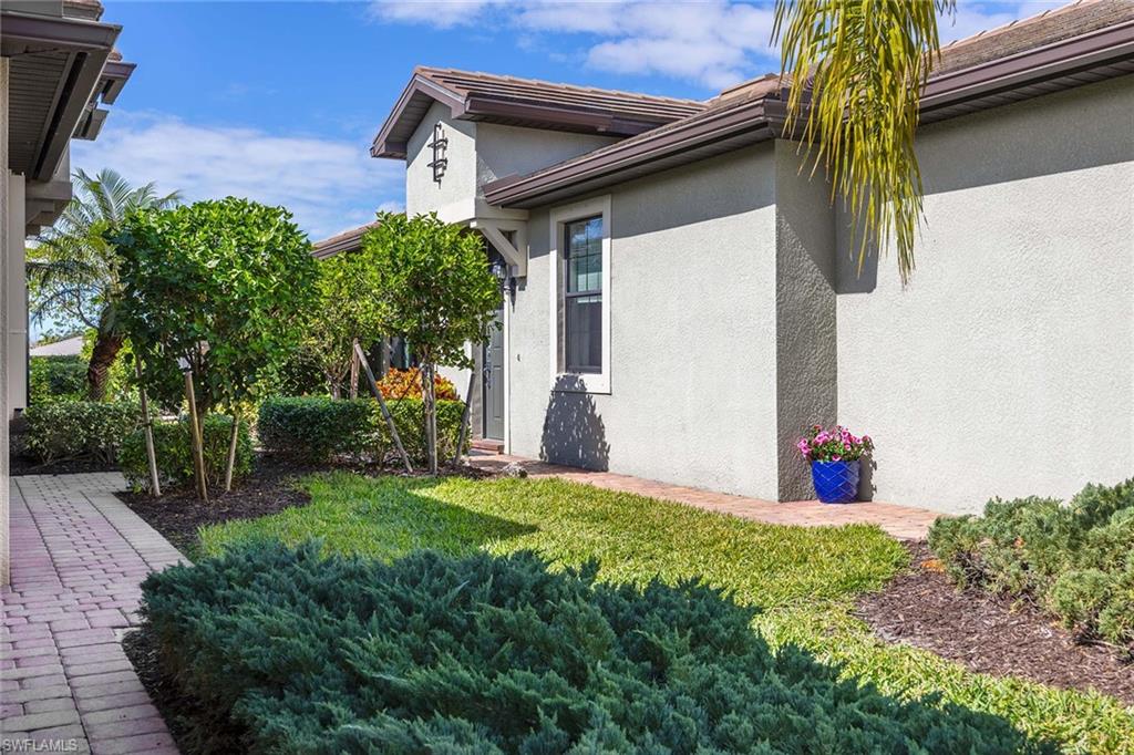 WINDING CYPRESS - Residential