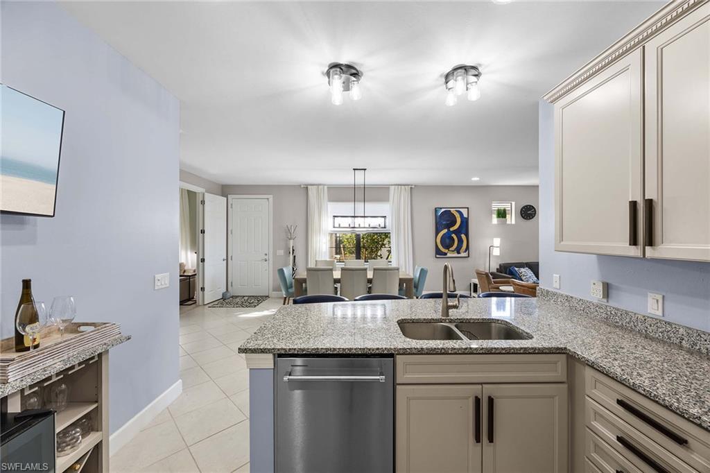 WINDING CYPRESS - Residential