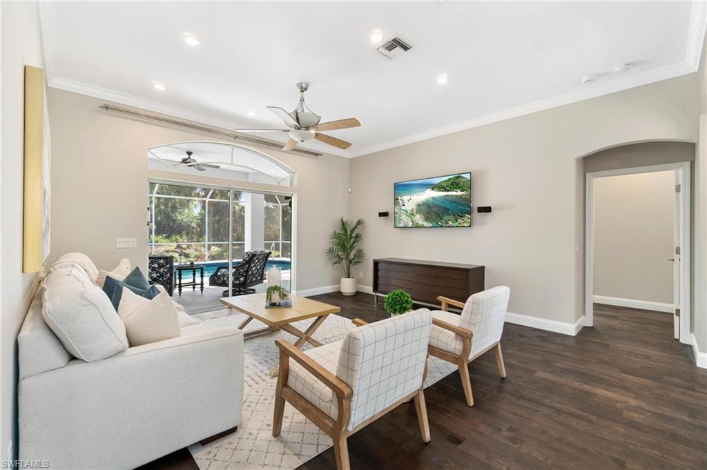 OAKES ESTATES - Residential