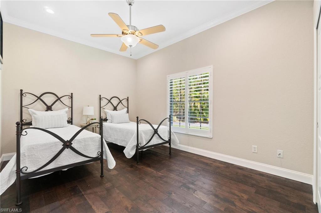 OAKES ESTATES - Residential