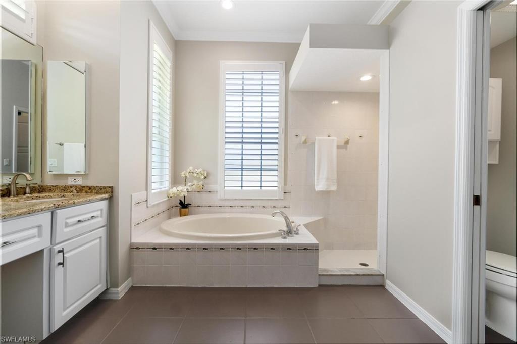 OAKES ESTATES - Residential