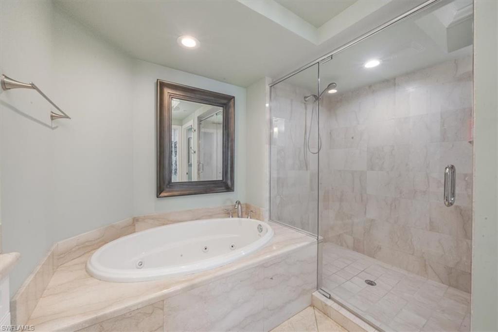 NAPLES BAY RESORT - Residential